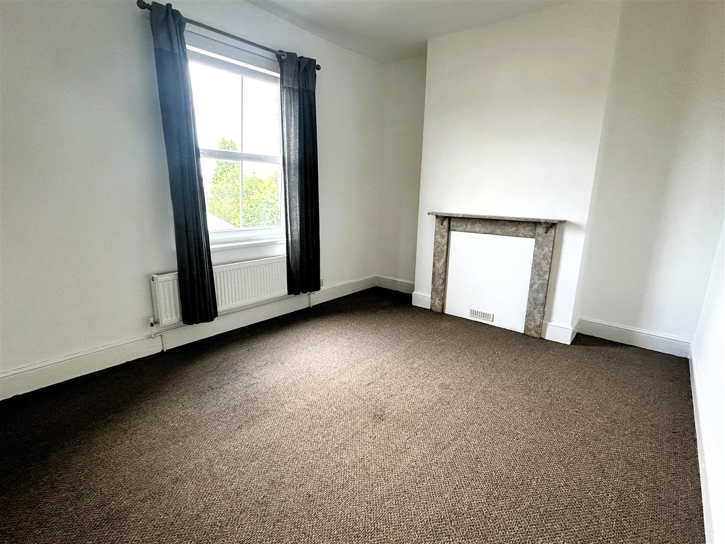 Flat New Road in Amber Valley