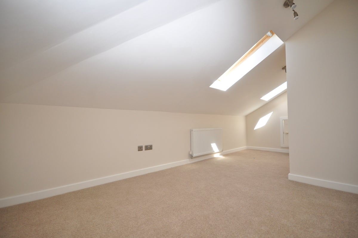 Flat Greenacres in Horsham