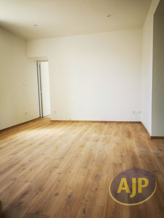 Appartement D 64 à Saint-Amand-Longpré