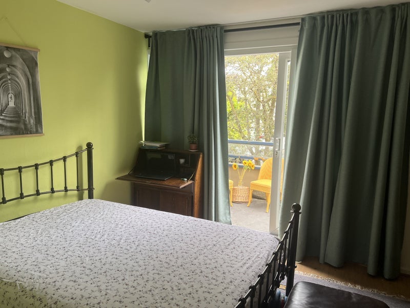 Room Rawnsley Avenue in Greater London