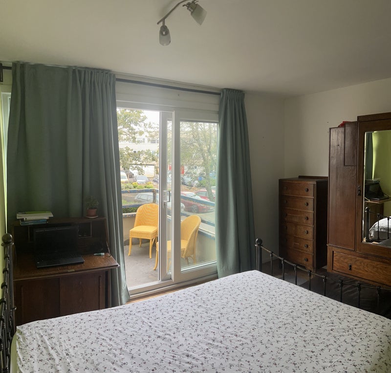 Room Rawnsley Avenue in Greater London