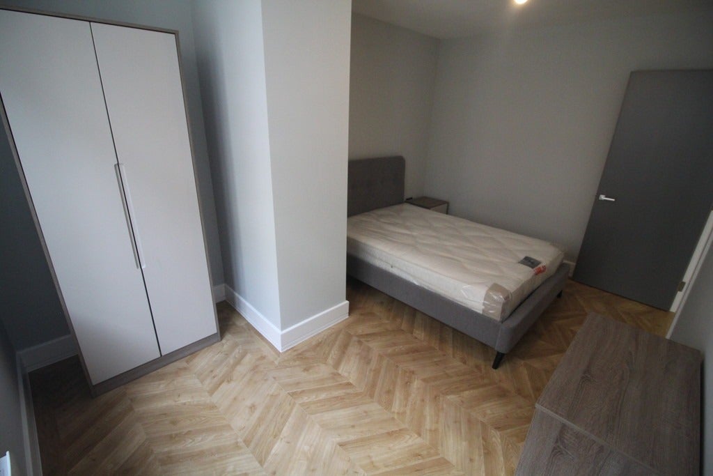 Flat Great Charles Street Queensway in Birmingham