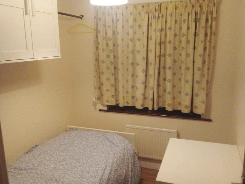 Room Cedar Road in Greater London