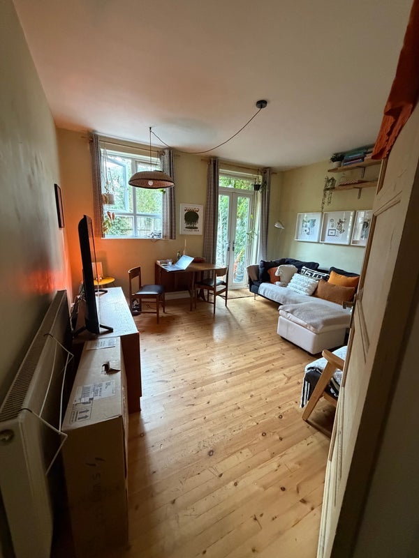 Room Blurton Road in Greater London