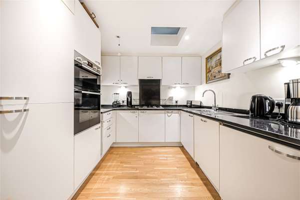 House Elnathan Mews in City of Westminster