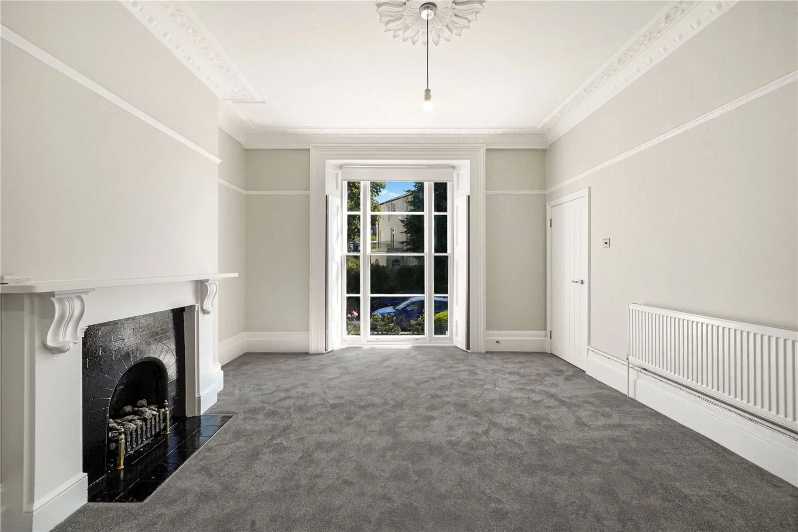 Flat Priory Road in Greater London