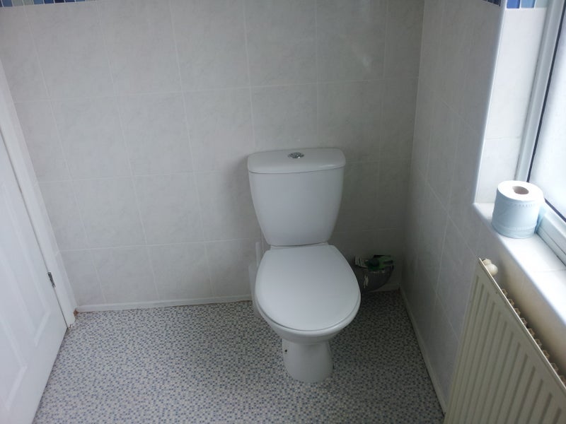 Room Leahurst Crescent in Birmingham