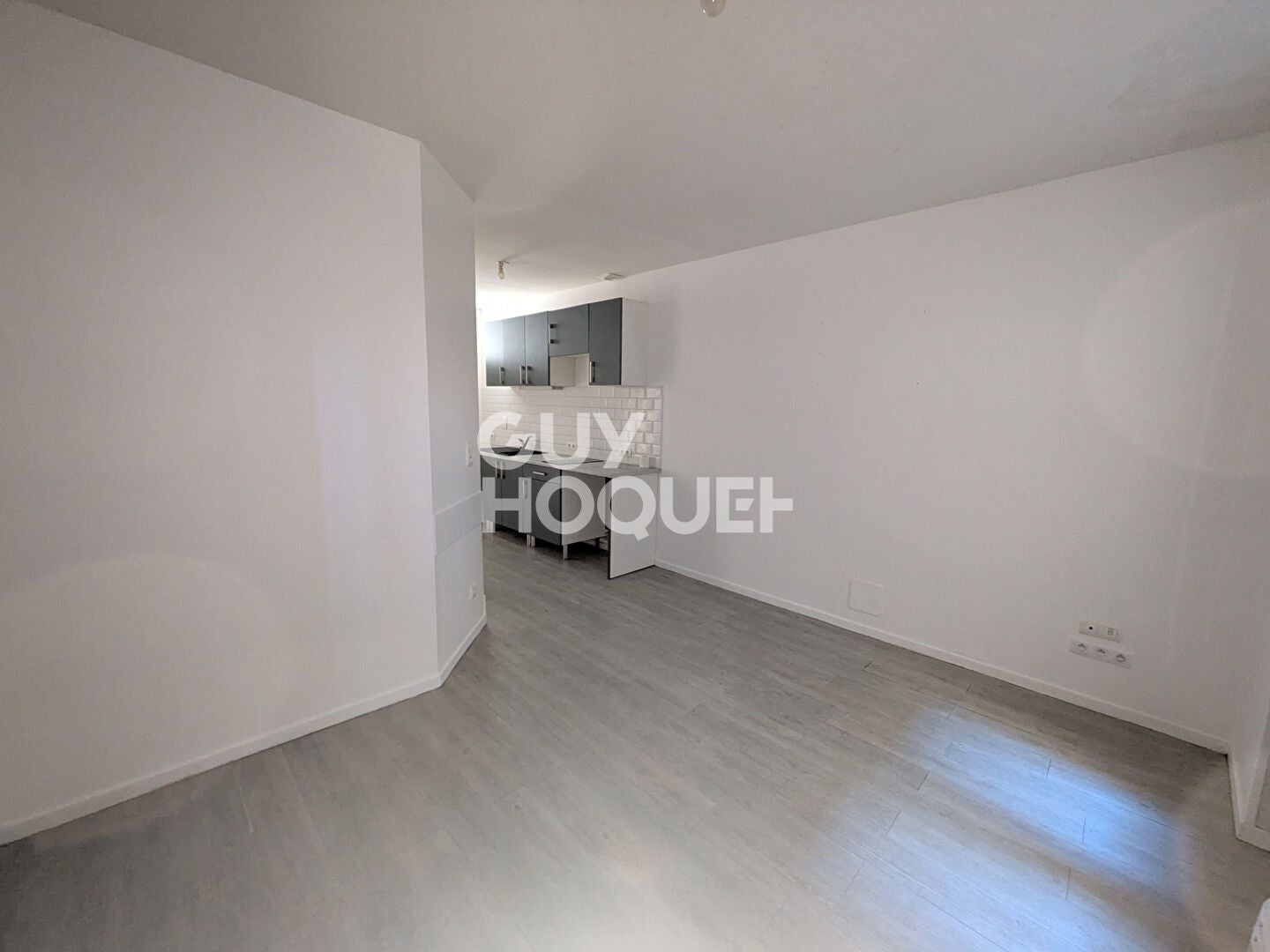 Room Rue Joubert in Auxerre