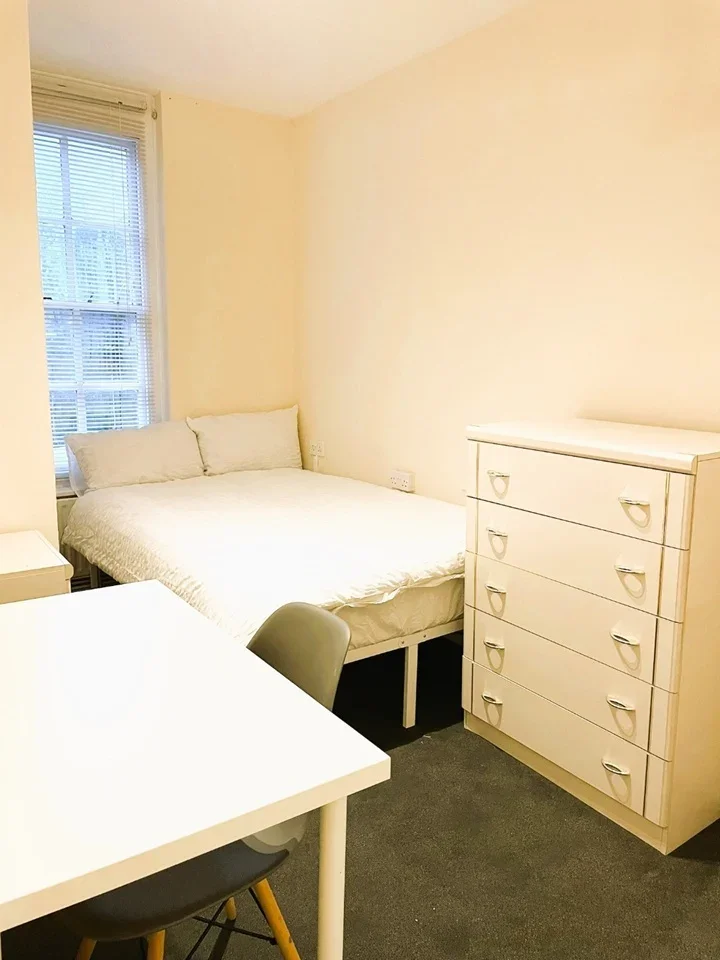 Flat Clerkenwell Road in Greater London