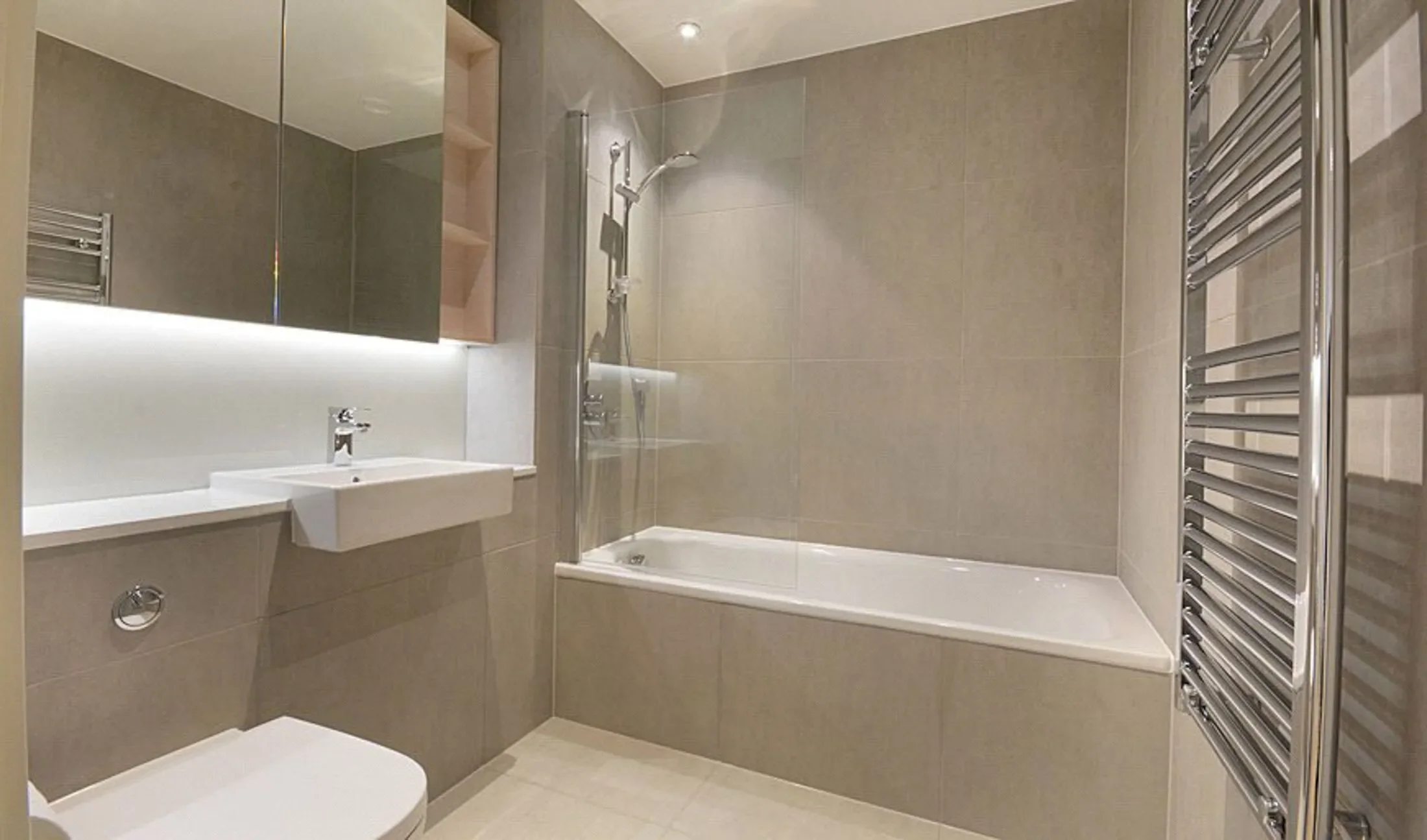 Flat St. Gabriel Walk in Greater London