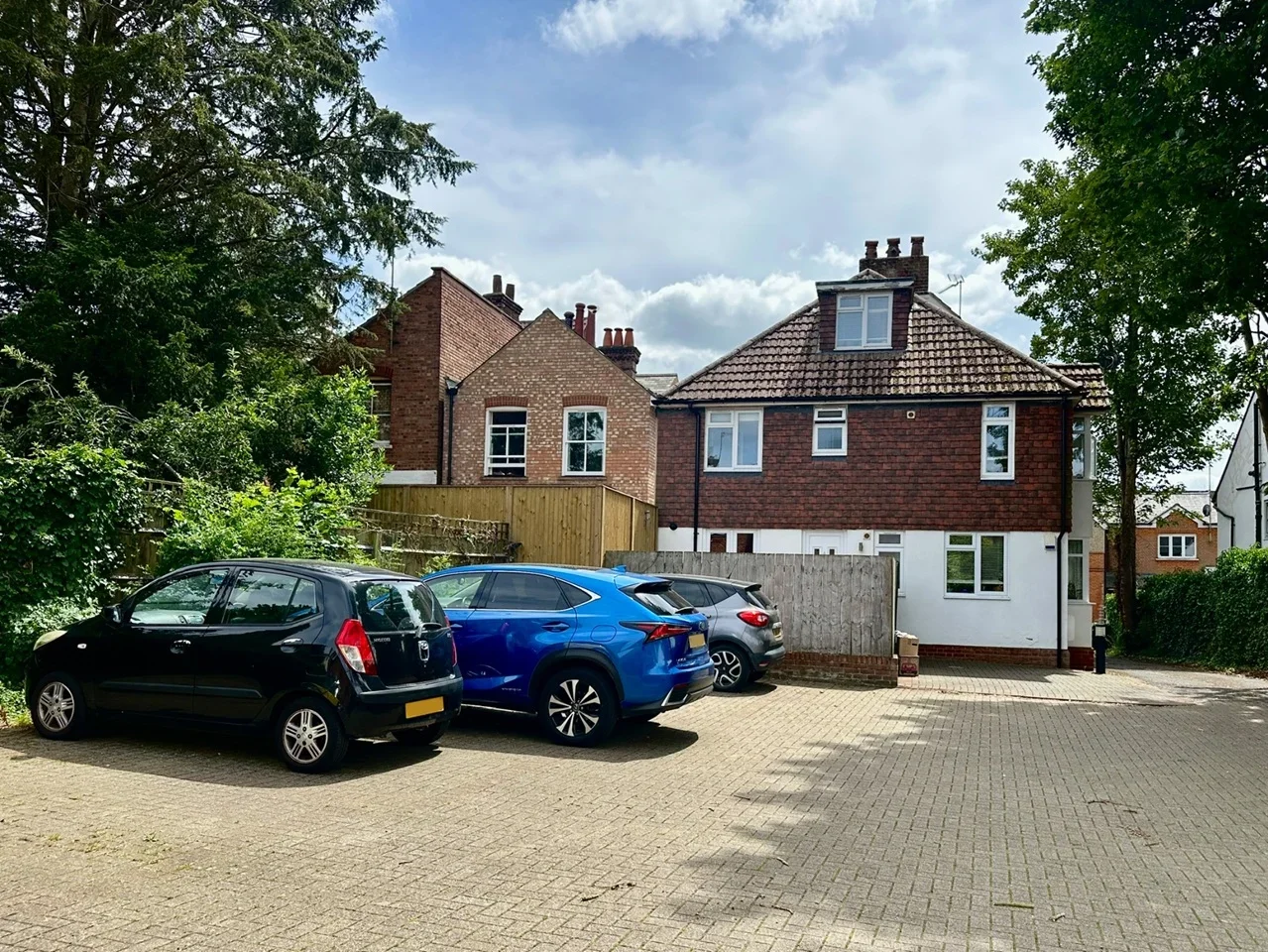 House Upton Avenue in St Albans