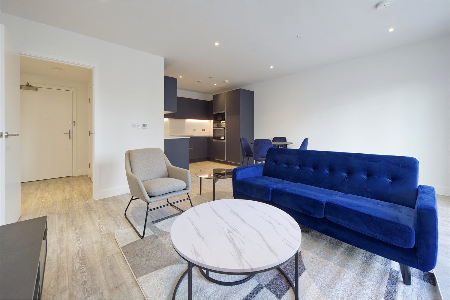 Flat Greenland Court in Coventry