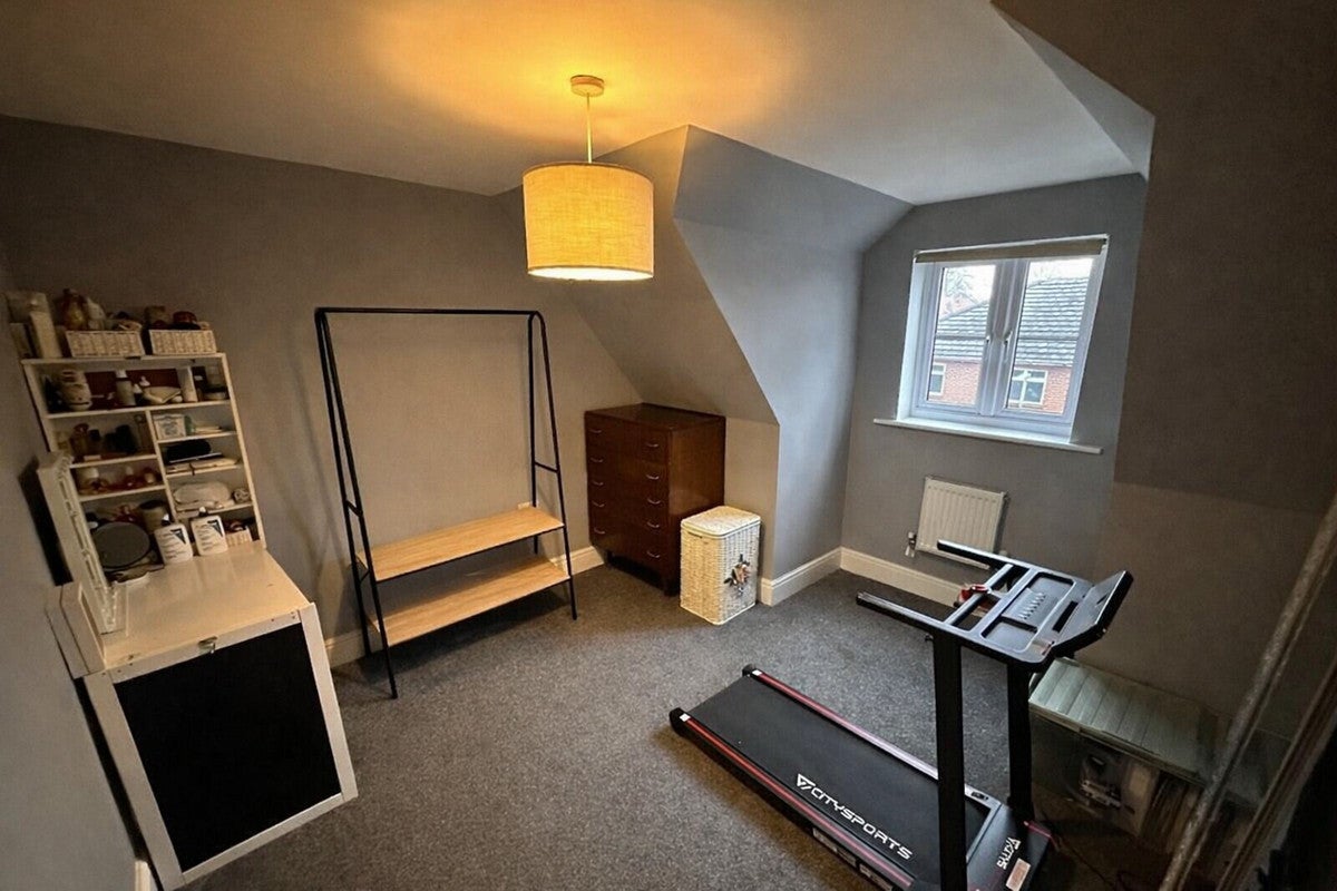 Flat Mersea Road in Colchester