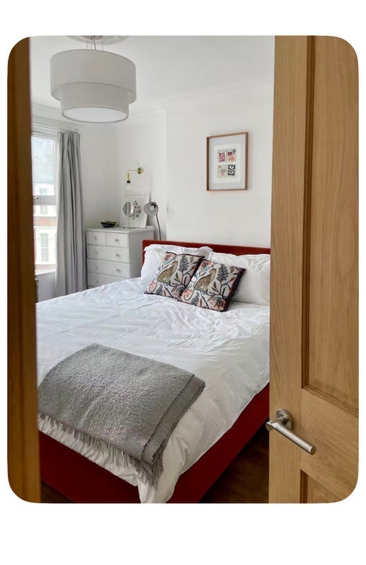 Room Cavendish Drive in Greater London