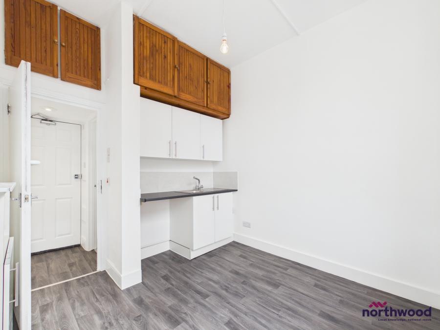 Flat Magdalen Road in St Leonards