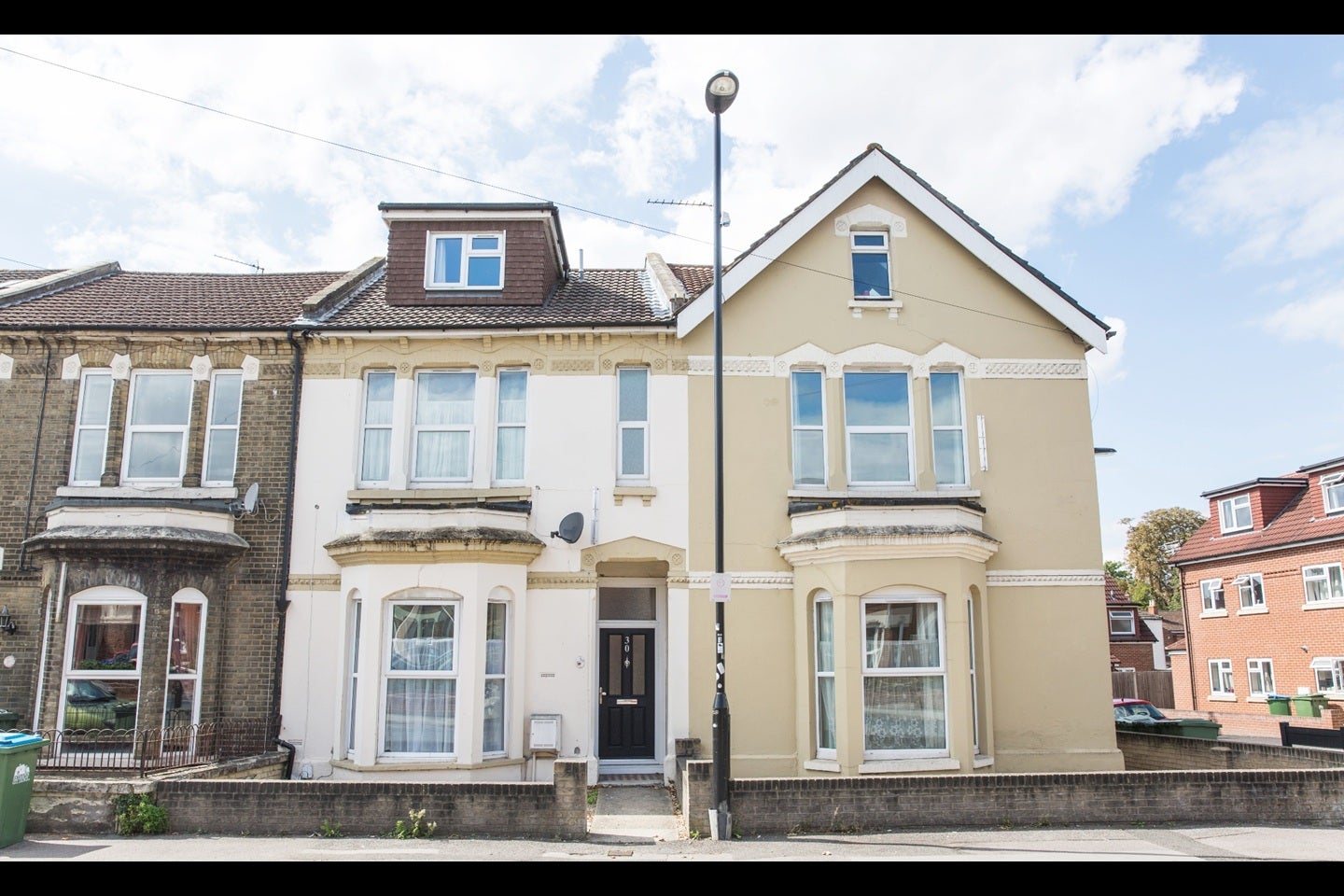 Room Carlton Road in Southampton