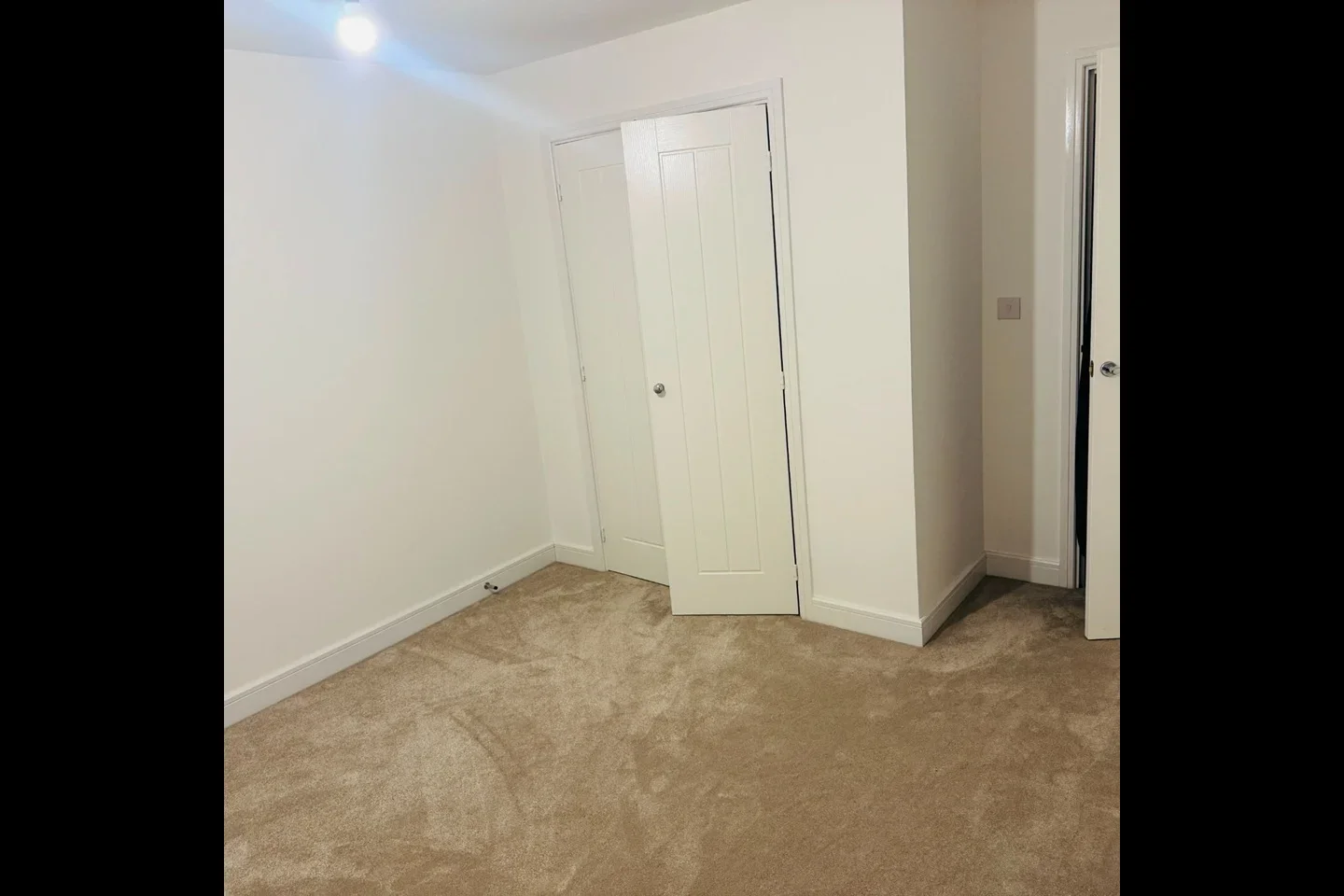Room Farmstead Road in Ashford