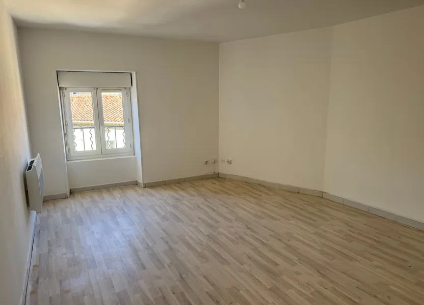 Flat Faubourg du Paradis in Saint-Ambroix
