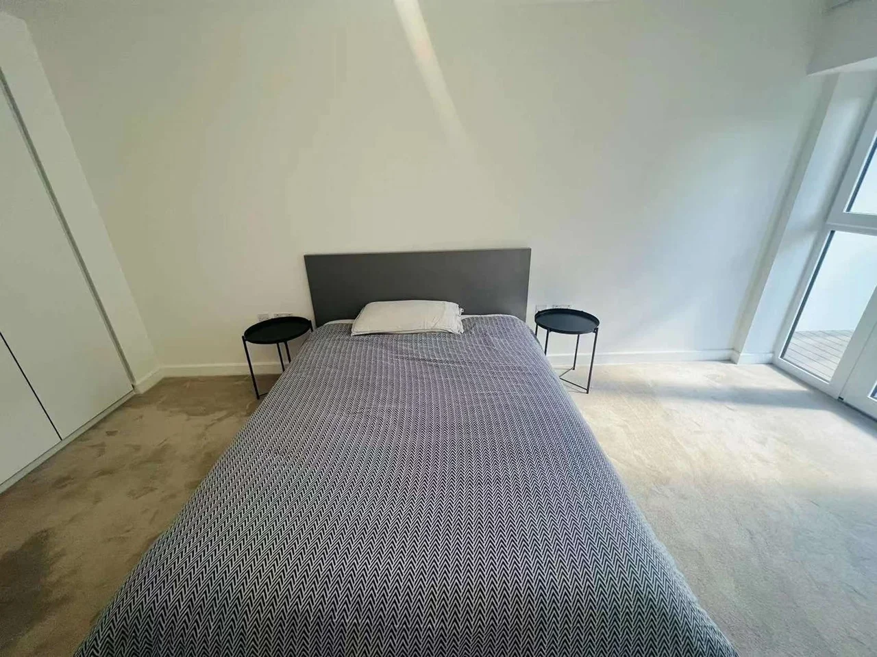 Flat Commander Avenue in Greater London