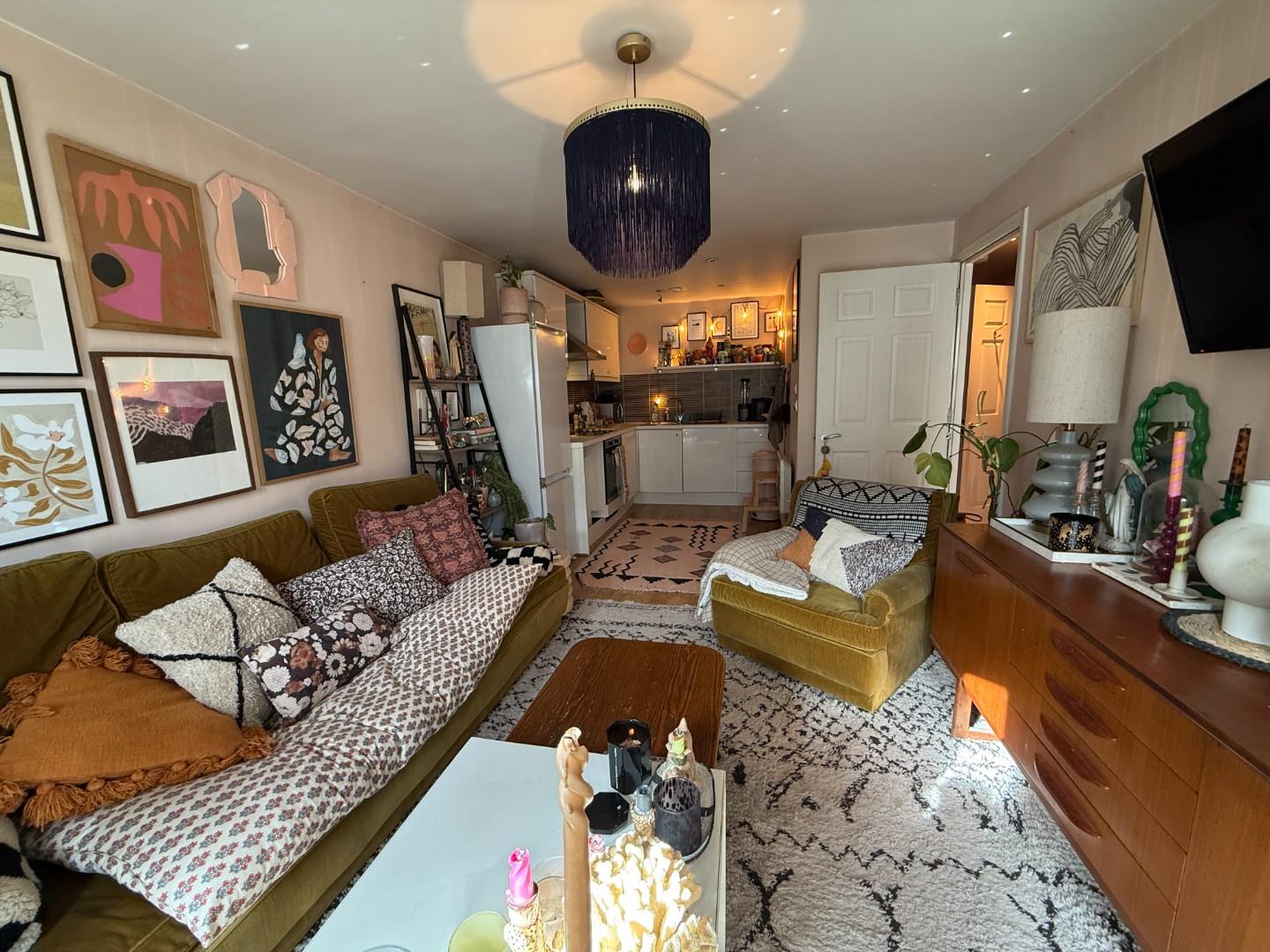 Flat Chancery Street in Bristol