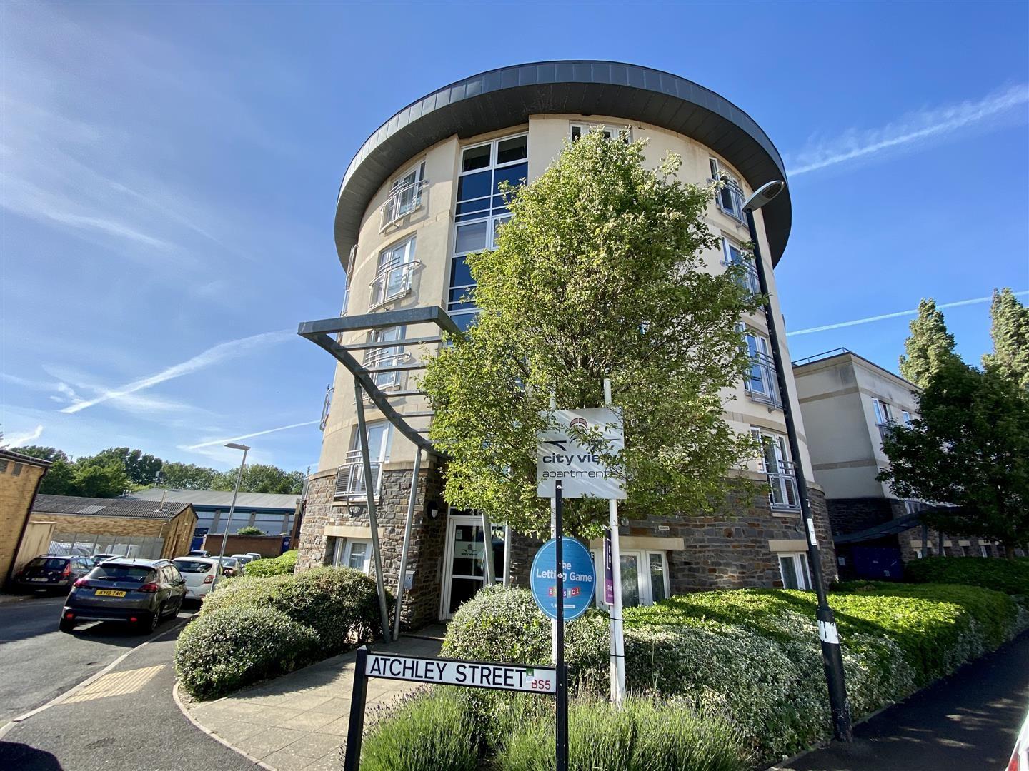 Flat Chancery Street in Bristol