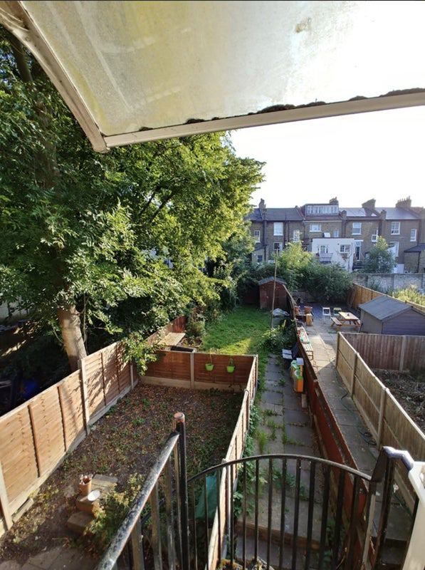 Room Evershot Road in Greater London