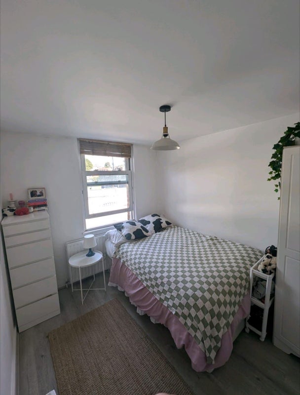 Flat Alexandria Road in Greater London