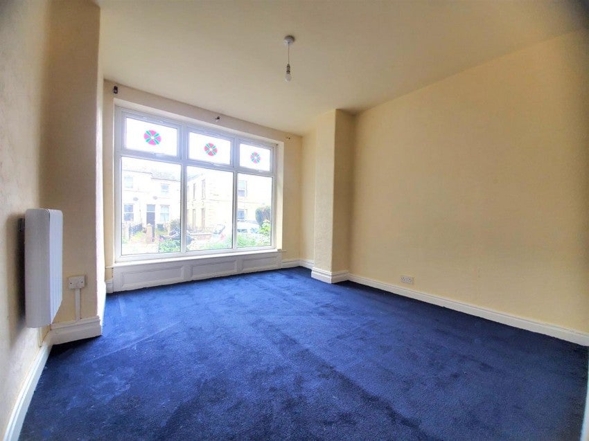 Flat Hall Avenue in Kirklees
