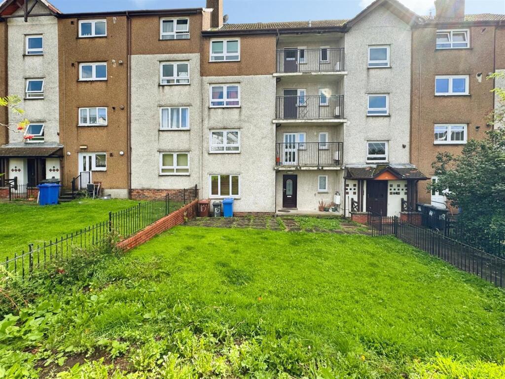 Flat Waulking Mill Road in Faifley