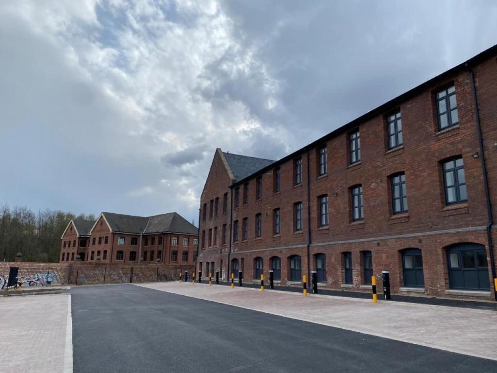 Flat Vicar Lane in Leeds