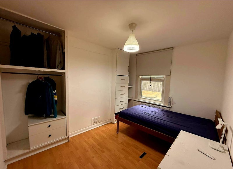 Room York Road in Greater London