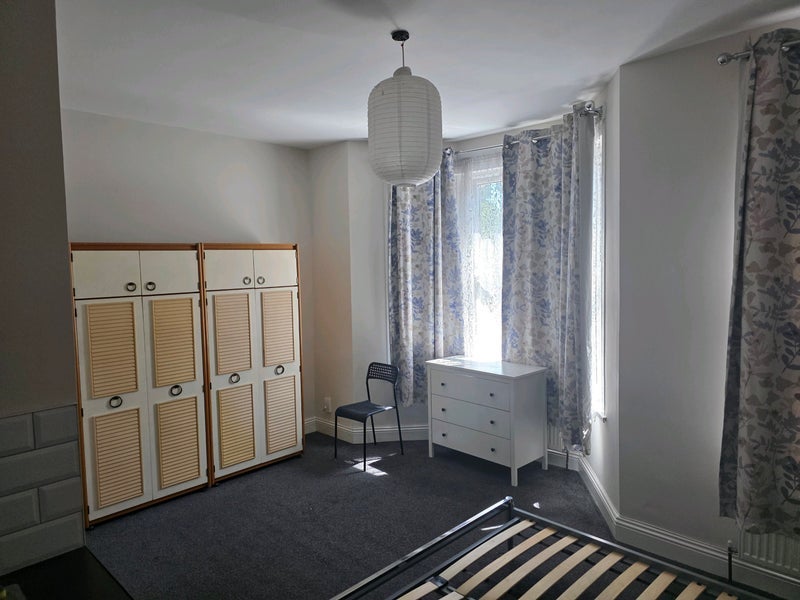 Room Broad Lane in Greater London