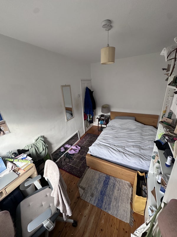 Room Amhurst Road in Greater London