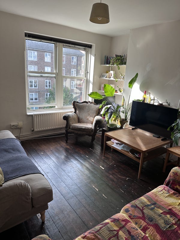 Room Amhurst Road in Greater London