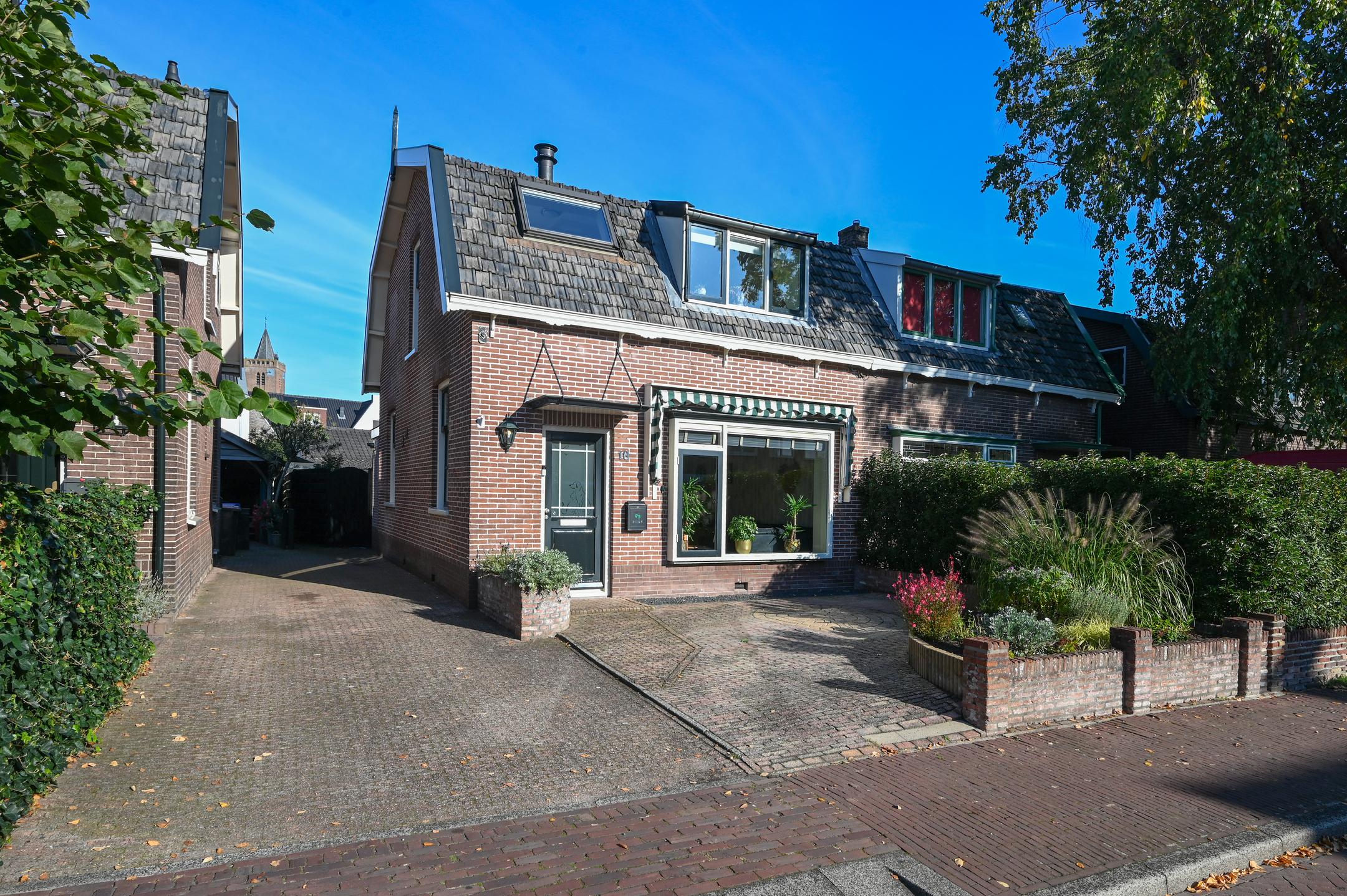 Huis Tuinstraat 18 in Huizen