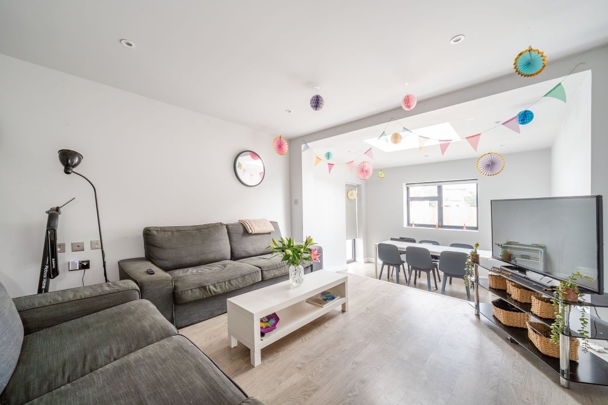 House Kellino Street in Greater London