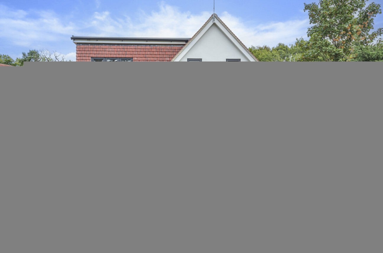 Flat Epsom Road in Mole Valley