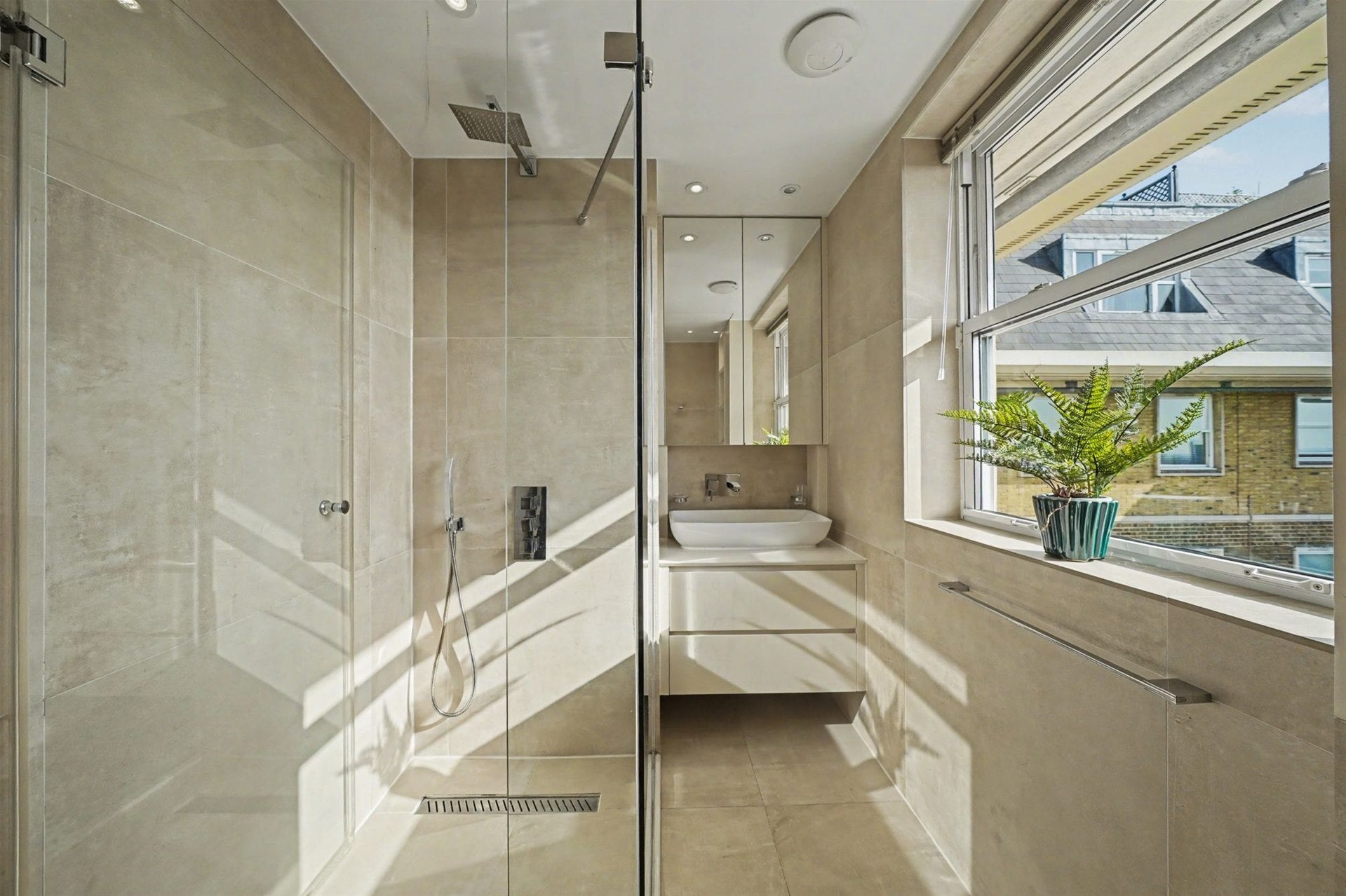 Flat Boydell Court in Greater London