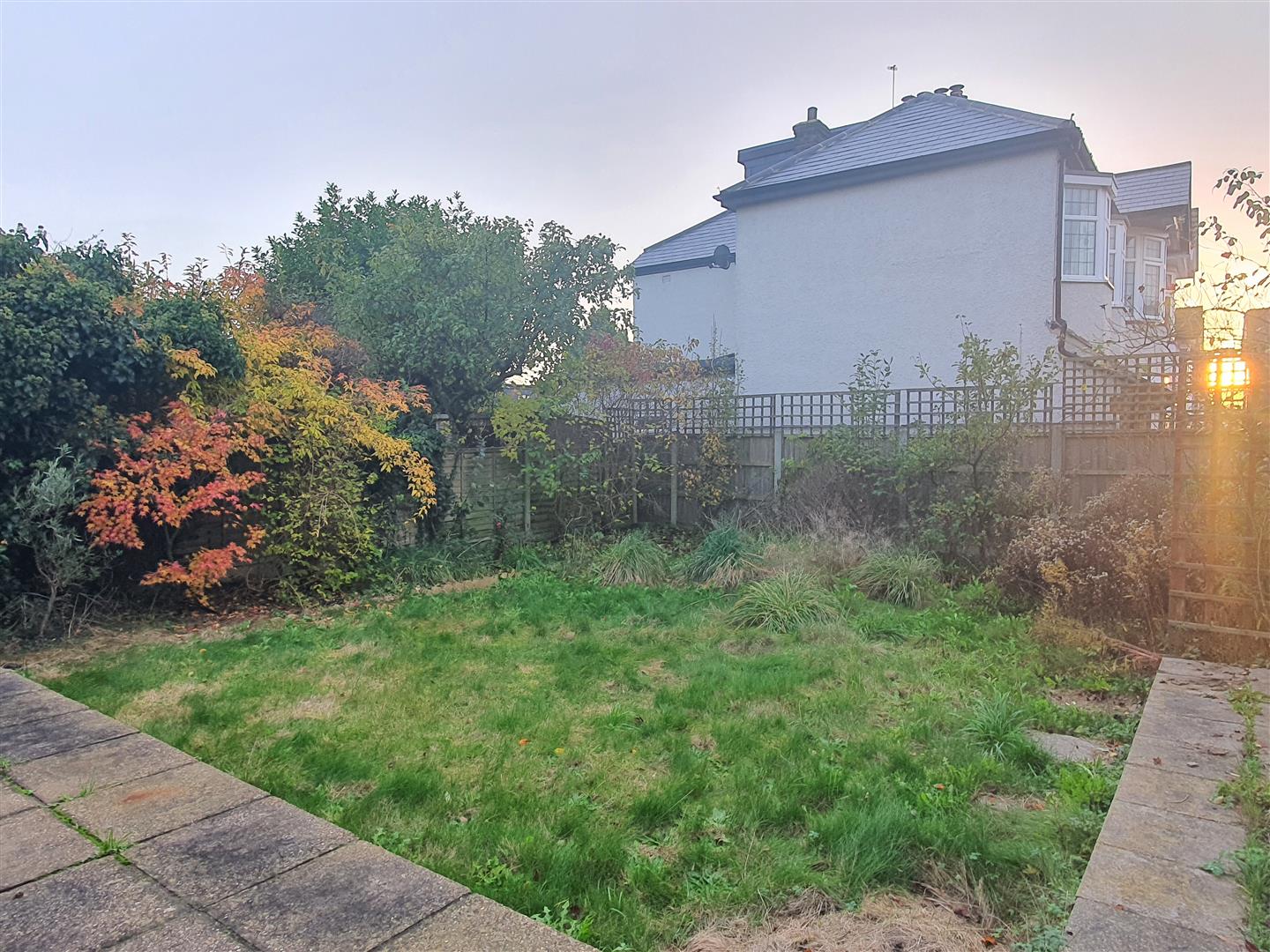 House Falmouth Gardens in Greater London