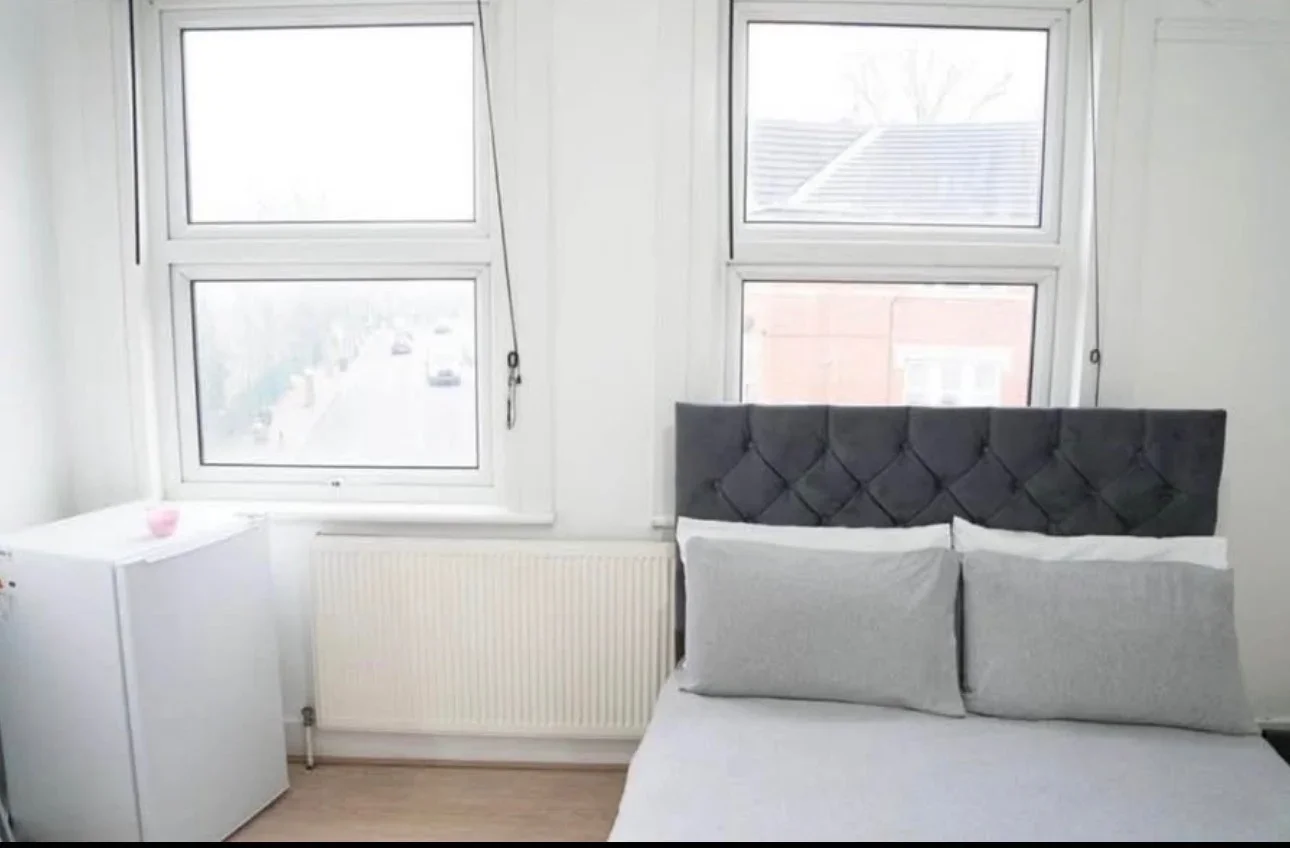Room Palace Gates Road in Greater London