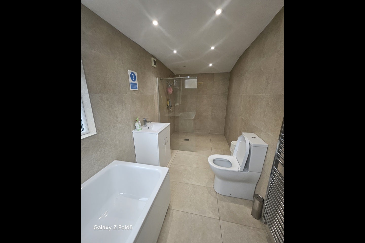Room Bedfont Road in Greater London
