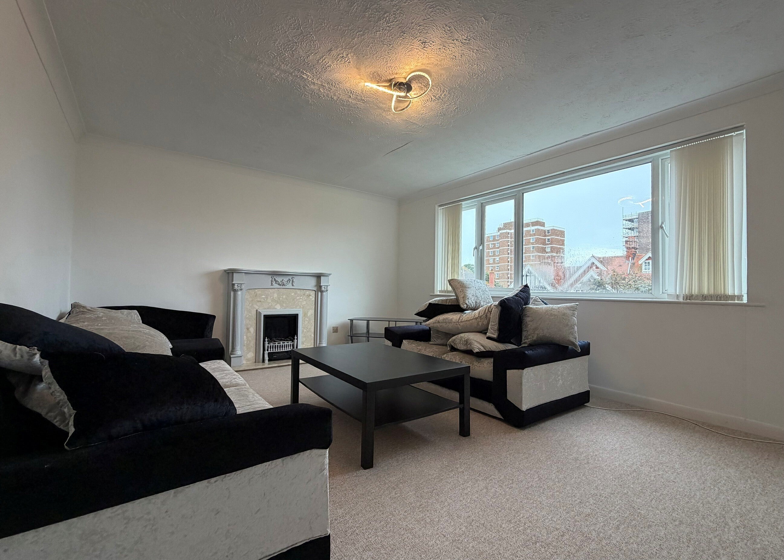 Flat Bath Road in Worthing