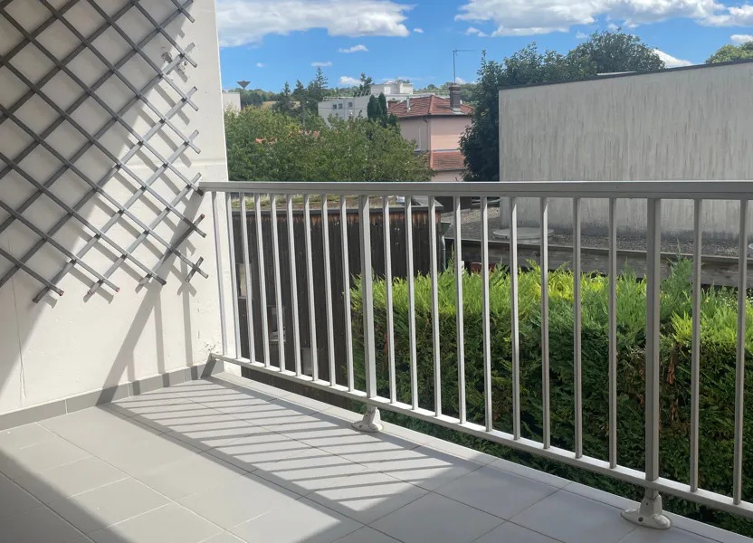 Appartement Avenue Gambetta à Neuville-sur-Saône