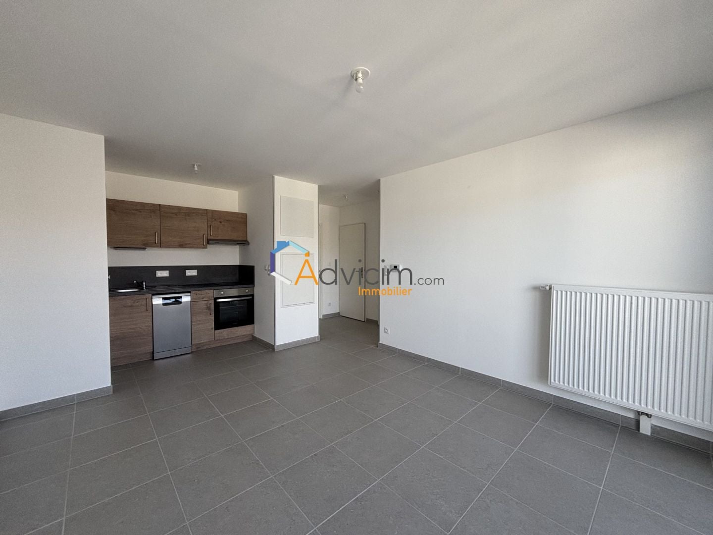 Flat Rue de la Source Saint-Martin in Saran