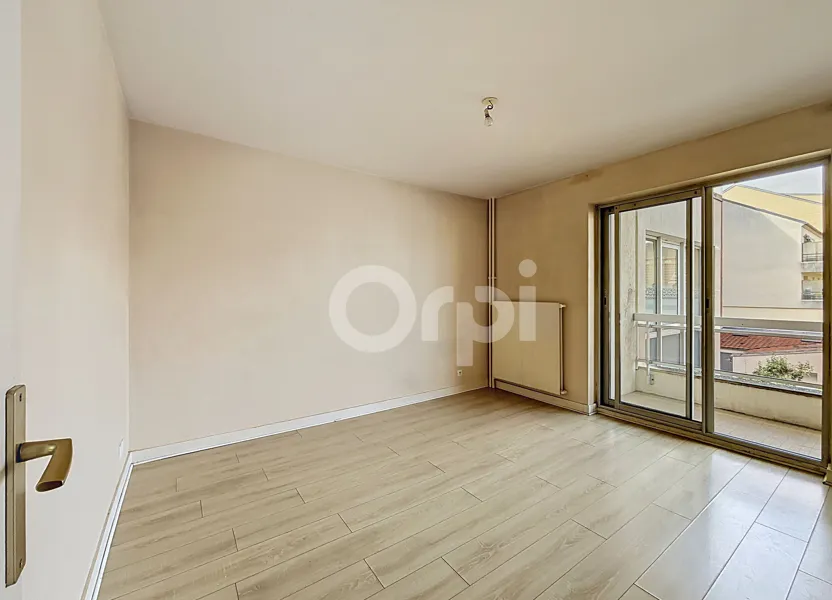 Appartement Rue Pasteur à Villemomble