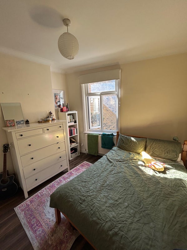 Room Lilford Road in Greater London