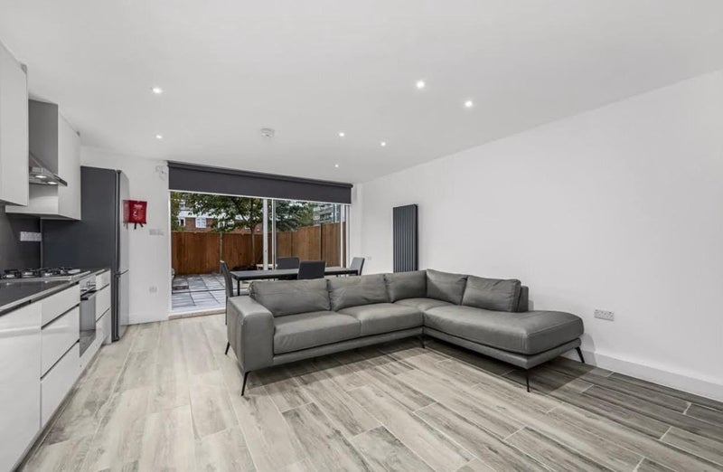 Room Weymouth Terrace in Greater London