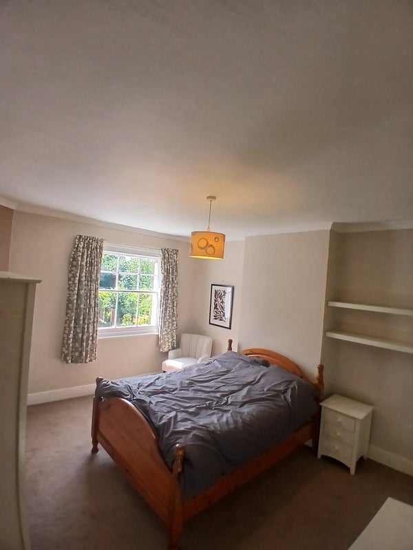 Room Lassa Road in Greater London
