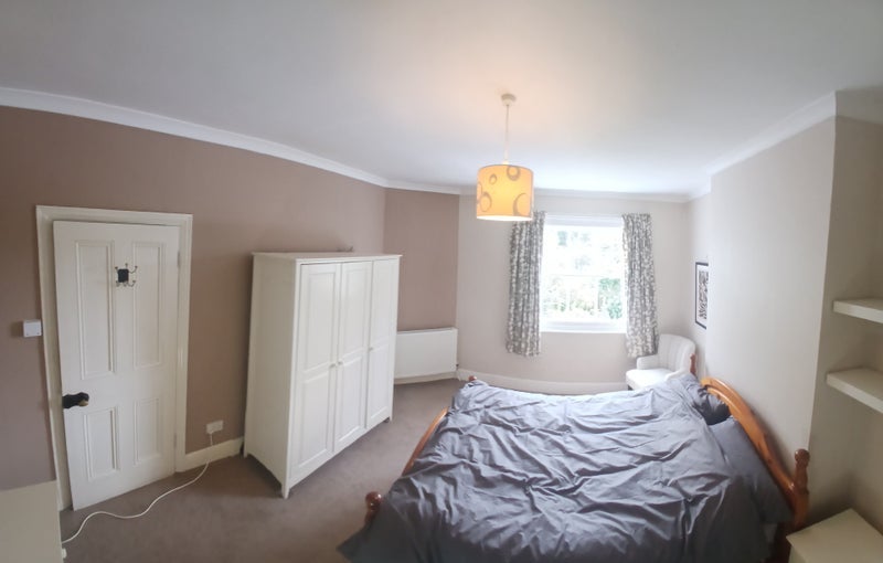Room Lassa Road in Greater London