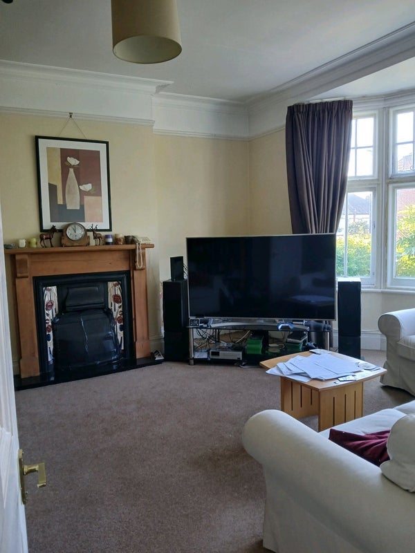 Room Lassa Road in Greater London